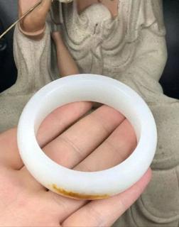 和田玉手镯最全详解!