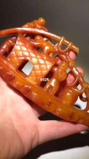 和田玉顶级黄口料,如糖浆浇灌而成,咬一口?