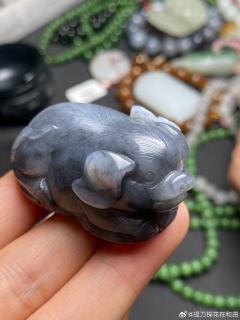 青花招财猪吊坠