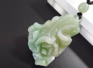 产地就在内蒙古,佘太翠突然火爆,但它和翡翠真的没关系